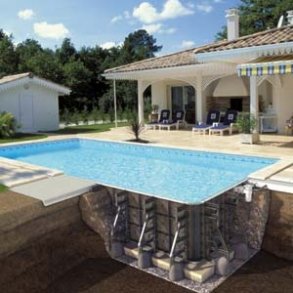 PPP swimmingpool med lige trappe - Dybde 1,5 m